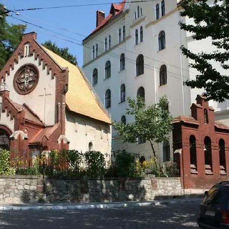 Econom Smart в центрі для пари! 3 хв до оперного театру Apartmán