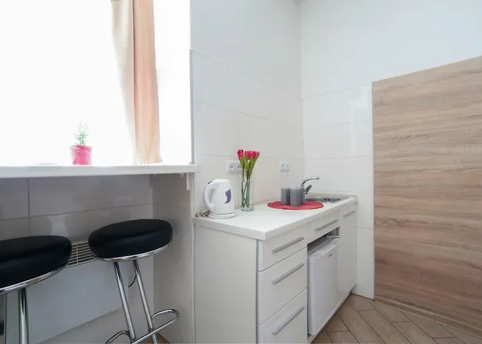 Econom Smart в центрі для пари! 3 хв до оперного театру דירה *